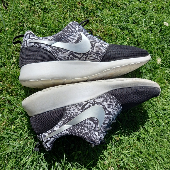 Nike Roshe Run Trails (Snakeskin) - Picture 6 of 6